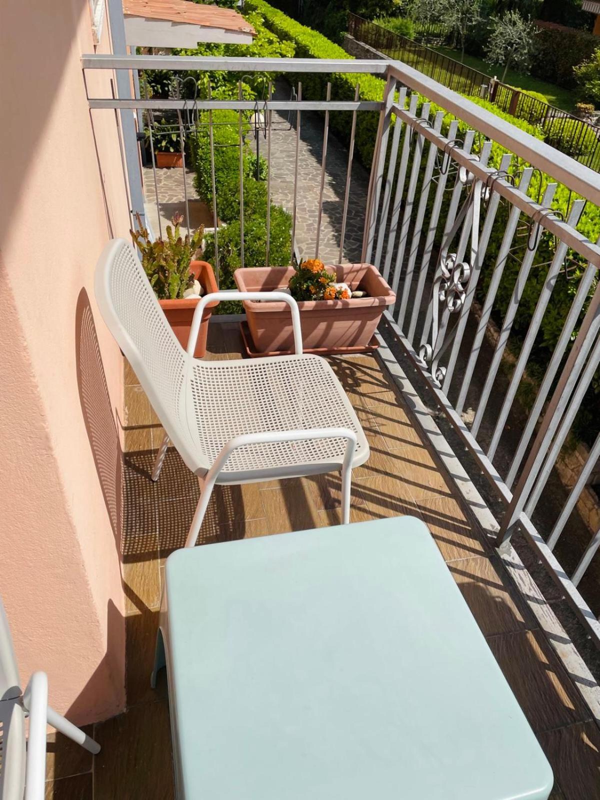 Apartment Al Lago, Torri del Benaco Kültér fotó